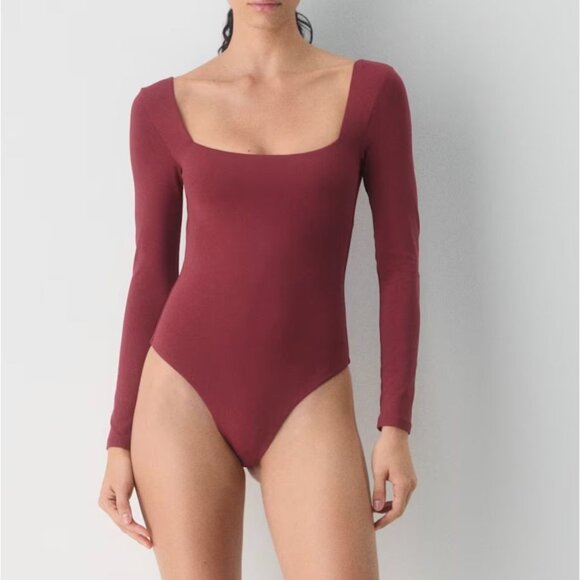Aritzia Babaton Original Contour Squareneck Bodysuit in Maroon Size Small - Picture 1 of 7